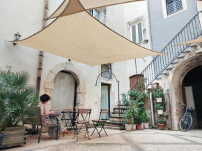 Отель Casa sul Cortile in Ortigia  Сиракуза